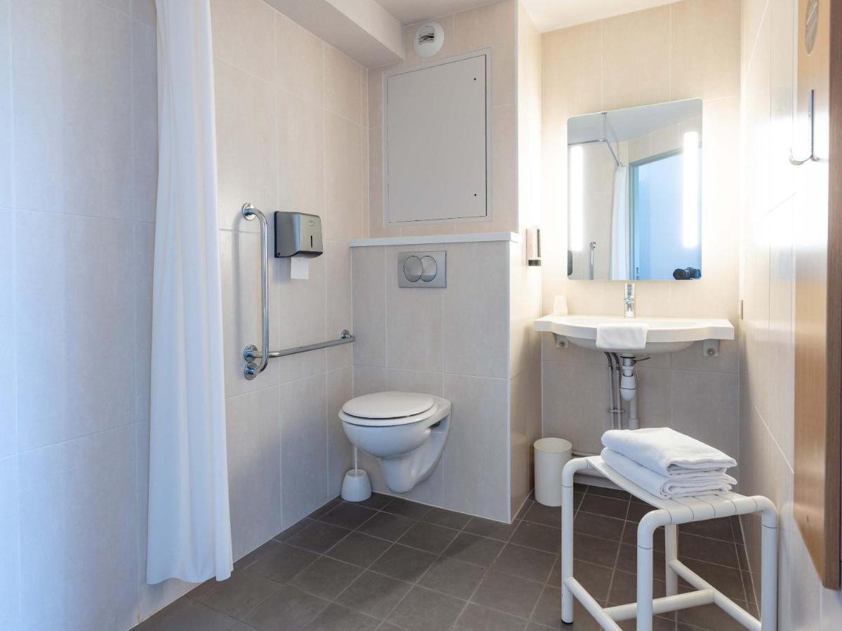 Ouest Villejean Hotel 2*